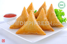 Load image into Gallery viewer, Ready to Cook - Chicken Samosa / 5 pc